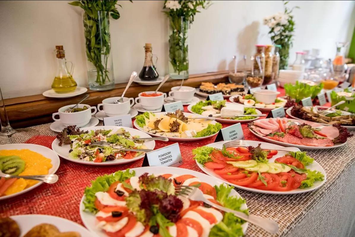 Hotel Diament Economy Γκλίβιτσε Εξωτερικό φωτογραφία