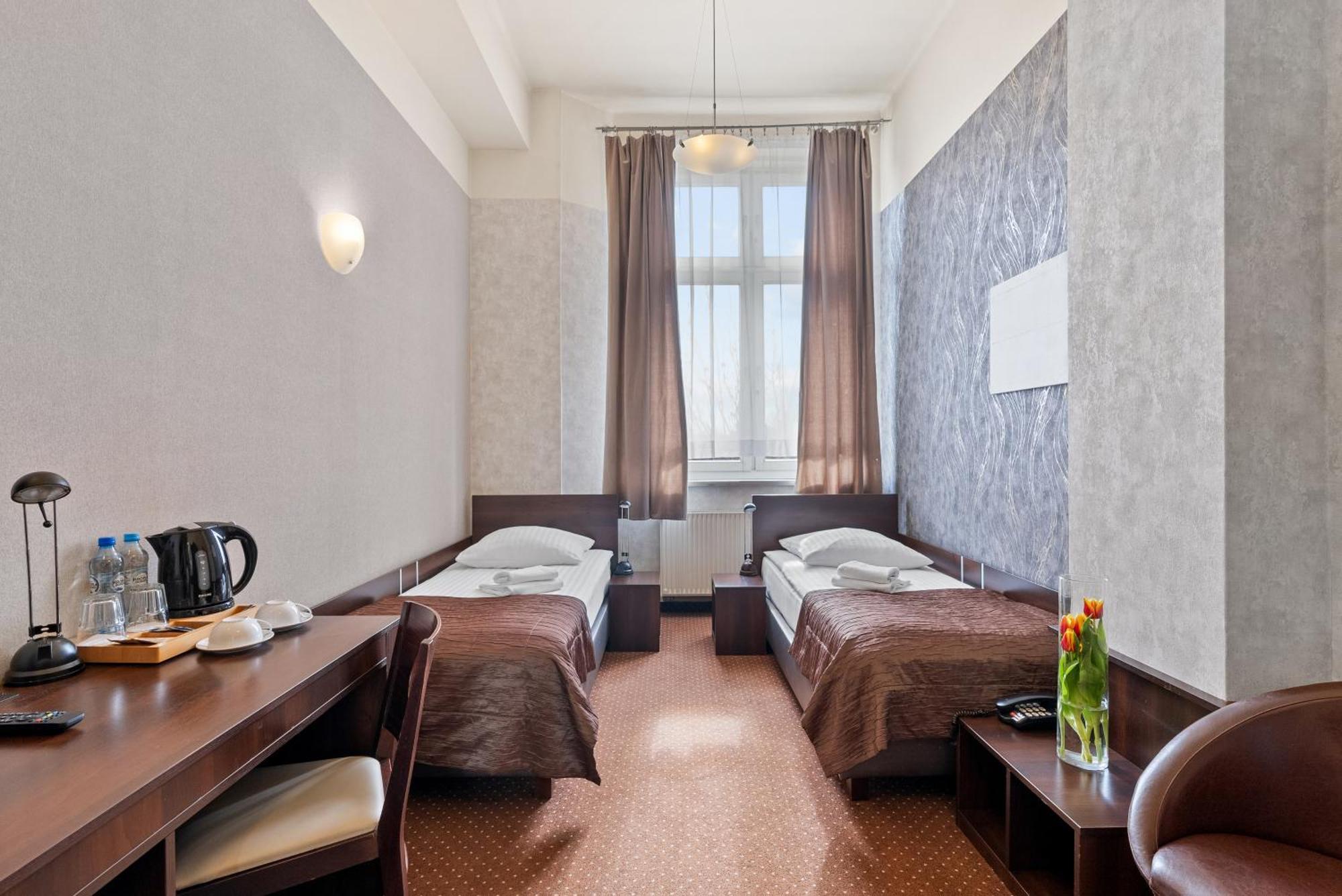 Hotel Diament Economy Γκλίβιτσε Εξωτερικό φωτογραφία