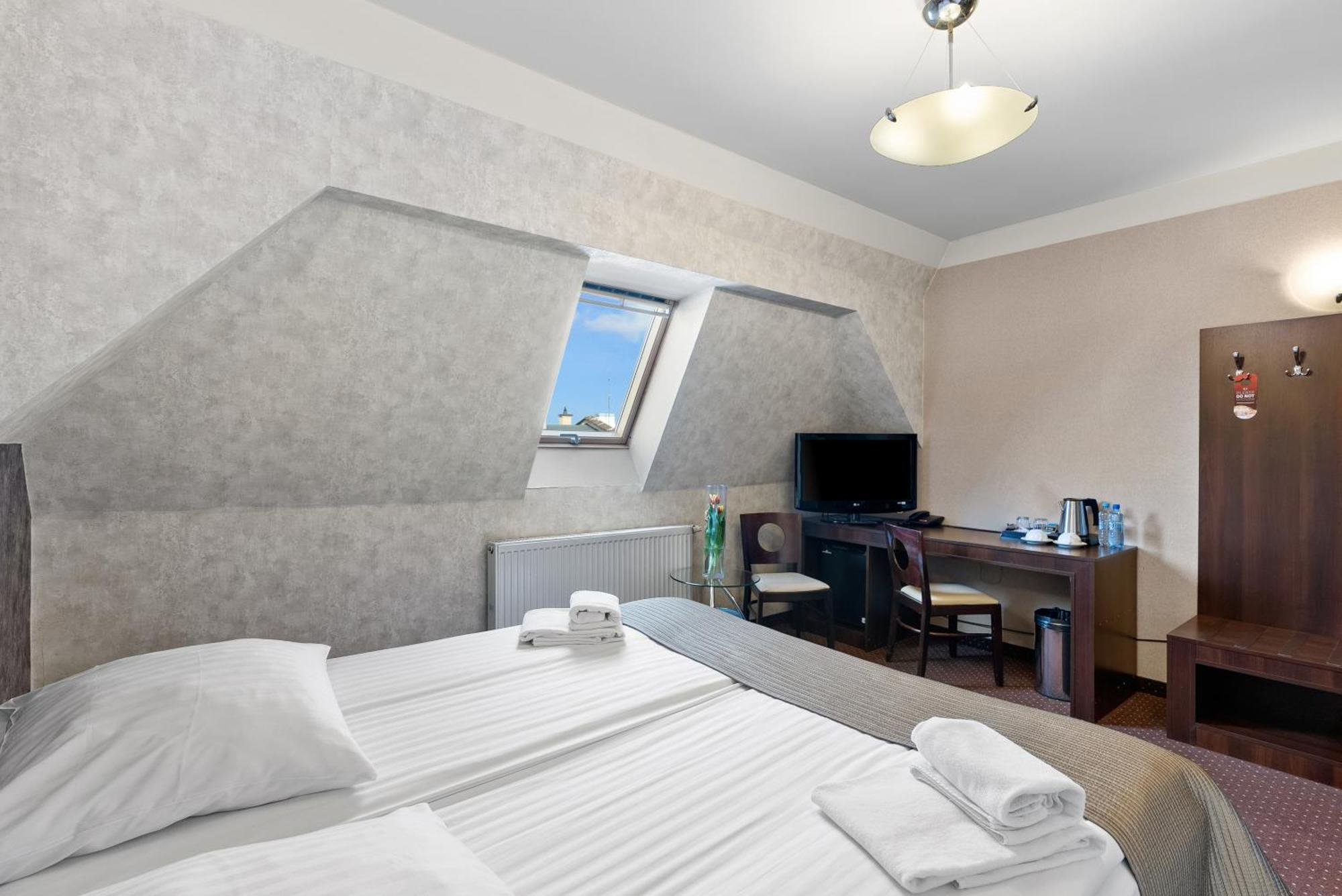Hotel Diament Economy Γκλίβιτσε Εξωτερικό φωτογραφία